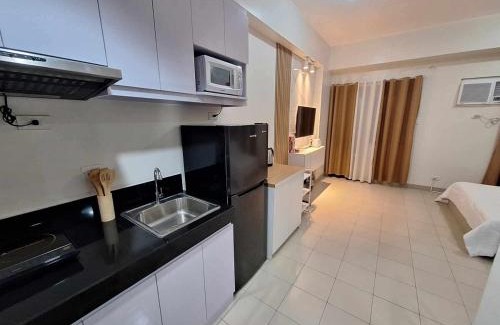 Caloocan Apartment | Hill Stay by RAB