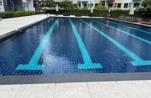Caloocan Apartment | Hill Stay by RAB