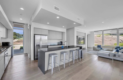 Granite Shoals House | Hill Top Haven-Modern lakefront home on Clear Cove