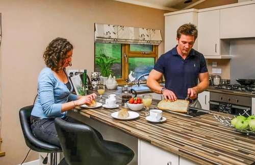 Westcott Ski Chalet | Hill Top Sanctuary Lodge