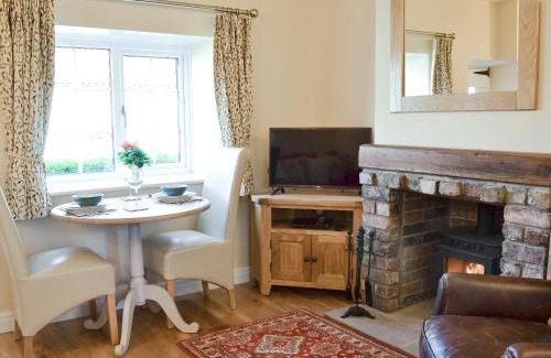 Sinnington House | Hill View Cottage