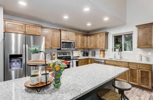 Fir Grove Estates Apartment | Hillbilly Hideaway .