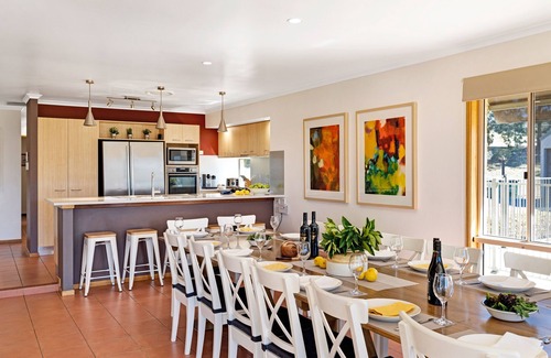 Elderslie House | Hillbrook Estate - Magnificent Vistas