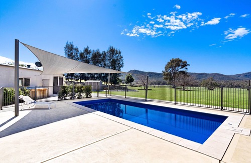 Elderslie House | Hillbrook Estate - Magnificent Vistas