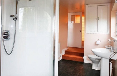 Witnesham Bed & Breakfast | Hillbrow Farm B&B