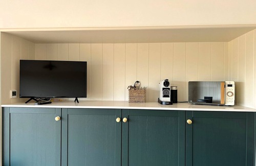 Limpley Stoke House | Hillbyre - One Bedroom House, Sleeps 2