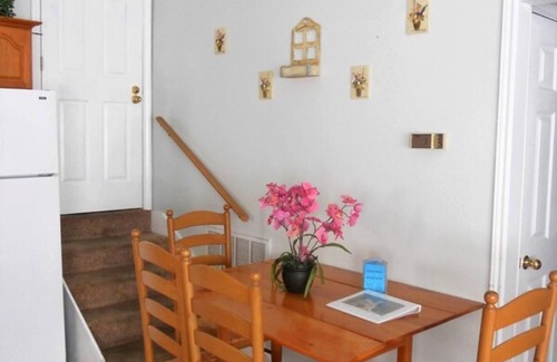 Kingsland Condo | HillCountryGetaway*FullyEquippedKitchen*BoatSlip*