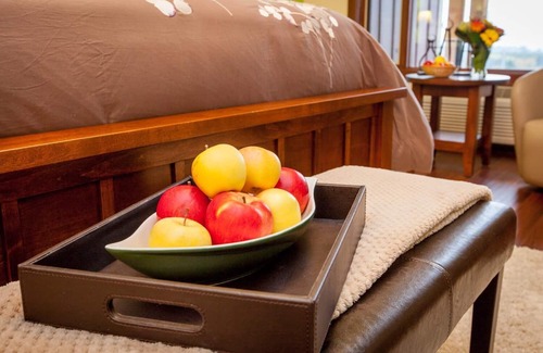 Black Mountain Bed & Breakfast | Hillcrest Farm Market B&B
