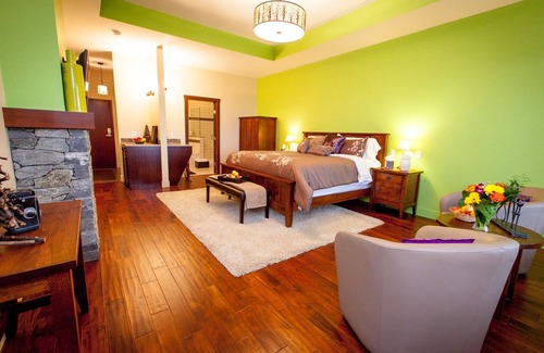Black Mountain Bed & Breakfast | Hillcrest Farm Market B&B