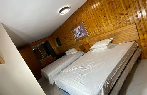 Saint John Hotel | Hillcrest Motel