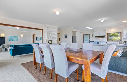 North Narooma House | Hillcrest North Narooma - Panoramic Retreat