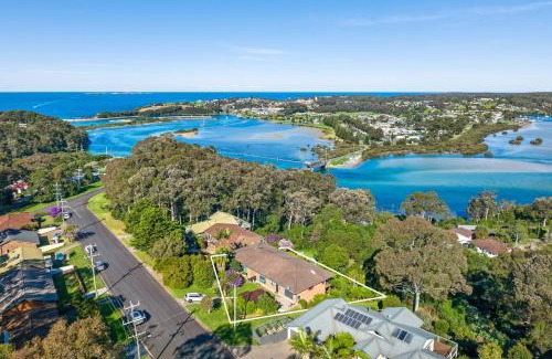 North Narooma House | Hillcrest North Narooma - Panoramic Retreat