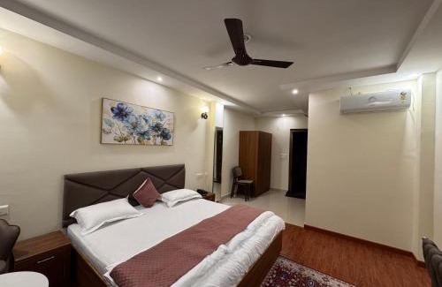 Jakh Hotel | HillCrest Valley Ranikhet