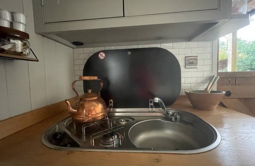 Cleeve House | Hillcroft Accommodation
