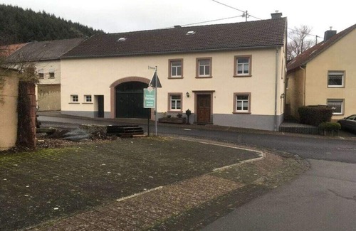 Wallenborn House | Hillen Comfortable holiday residence