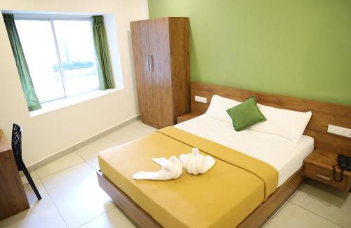 Sulthan Bathery Hotel | Hillfort Inn