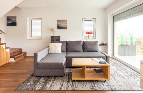 Trska Gora House | Hillhouse Novo mesto