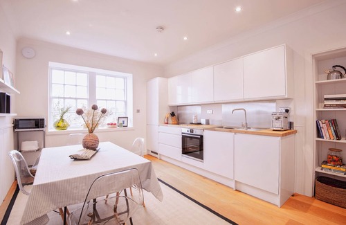 Bouvet Island Cottage | Hillockbrae Cottage- hot tub & garden cinema, luxury, nature, peaceful, special