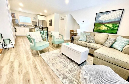 Meaford Apartment | Hills - 4 Rental Suites in 1 - Downtown Meaford