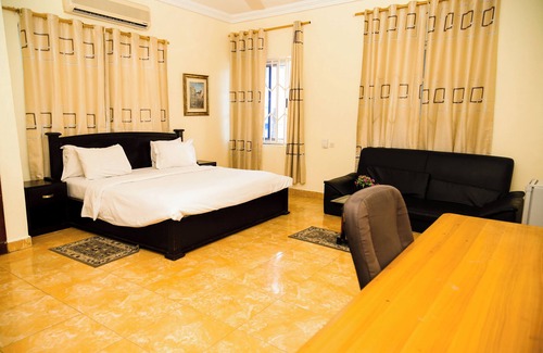 Kwabenyan Hotel | HILLS HAVEN HOTEL