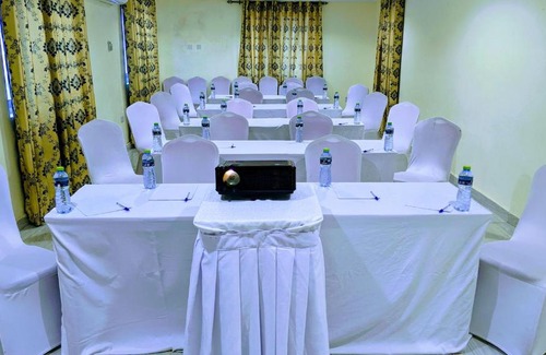 Taifa Hotel | Hills Haven Hotel