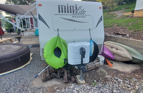 Waverly House | Hills of Lake White nThe perfect camping spot with all the amenities of home.