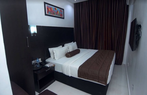 Ajah Hotel | Hillsbay Hotels