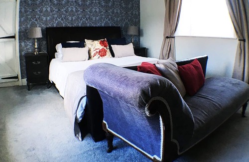 Sandford Bed & Breakfast | Hillside Bed & Breakfast