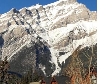 Banff Resort | Hillside Bungalows