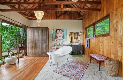 Amed Ski Chalet | Hillside Chalet with panoramic views