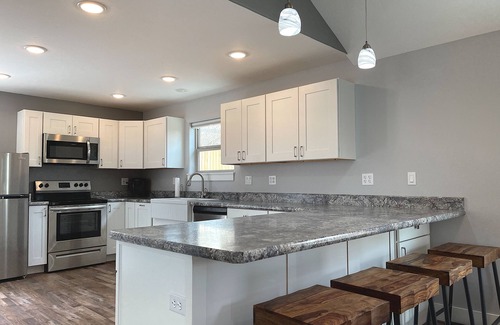 Cody House | Hillside Cottage, located within walking distance to downtown Cody!
