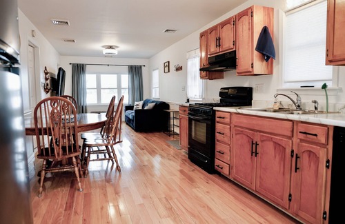 Stroh Cottage | Hillside cottage on Pretty Lake