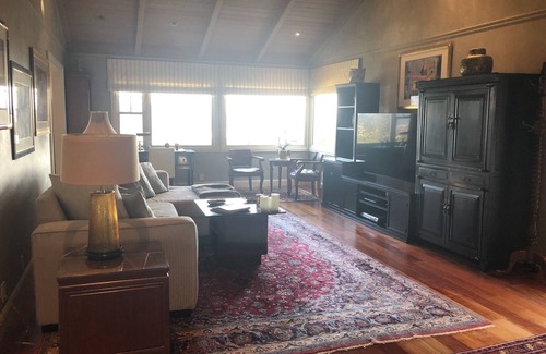 Almonte House | Hillside Cottage , Views of SF bay , 10 mins. to San Francisco , Muir woods!