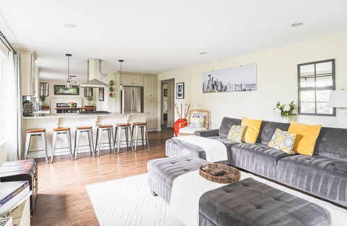Issaquah House | Hillside Cottage w/Chef's Kitchen miles from Seattle