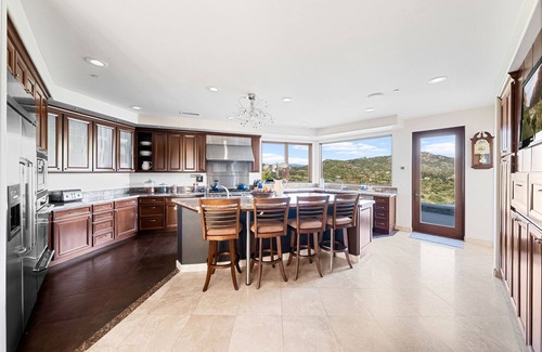 Poway House | Hillside Family Oasis: Infinity Pool & Sunset Spa