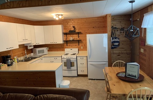 Hillside Beach Cottage | Hillside Haven