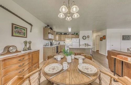Ruidoso House | Hillside Haven w/Deck < 2 Miles to Dwtn Ruidoso!