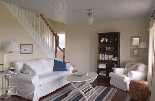 Burlington Cottage | Hillside Haven with Ocean View, Minutes to Cousin's Shore Beach!