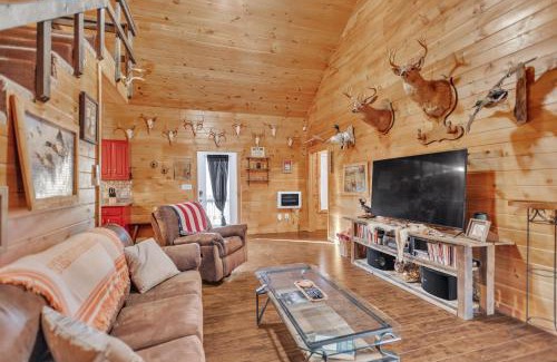 Elizabethton House | Hillside Hideaway cabin