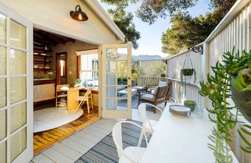 Topanga House | Hillside Hideaway Guest House in Topanga Canyon