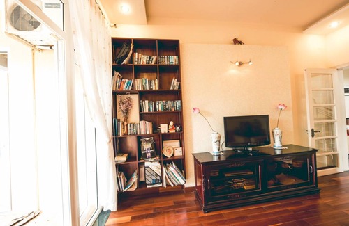 Thuy Xuan Cabin | Hillside Homestay Hue - Silk Room