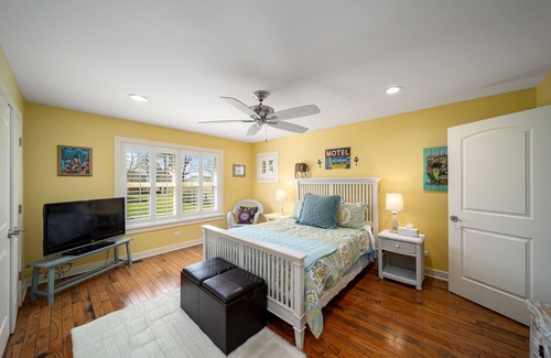 Zenda House | Hillside House Lake Geneva