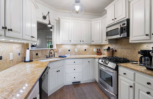 Highlands Hills Cabin | Hillside Terrace | Serene Mountain Retreat With Breathtaking Mountain Views