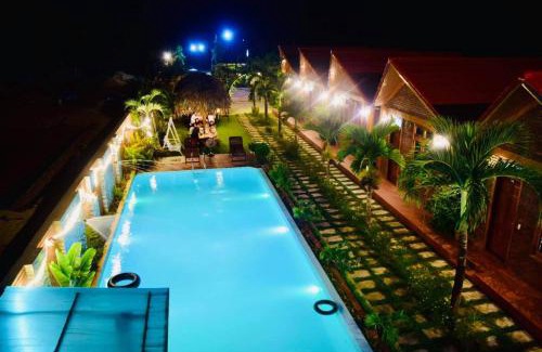Son Trach House | Hillside View Homestay
