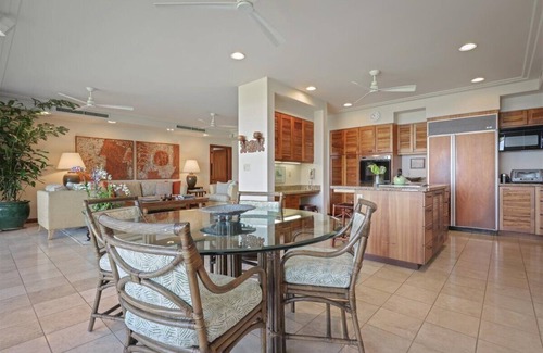 Kaupulehu House | Hillside Villa 2102 – Onsite Staff & Daily Housekeeping