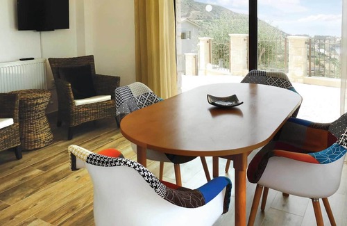 Pachyammos Villa | Hillside villa, stunning veiws out to sea