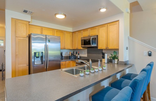 Kapolei Condo | Hillside Villas 1496-2: Elegant 3BR in Ko Olina with Spacious Lanai
