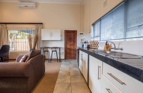 Meer En See House | Hillton Manor Guest House