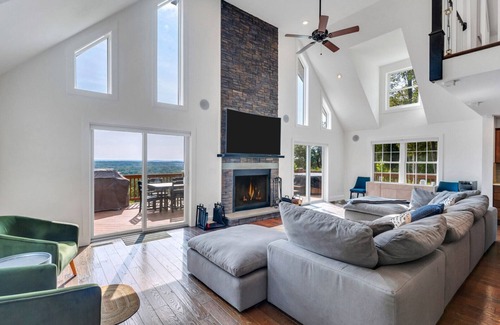 Mount Marion House | Hilltop A-frame chalet, skyline views, heated pool and hot tub, expansive.
