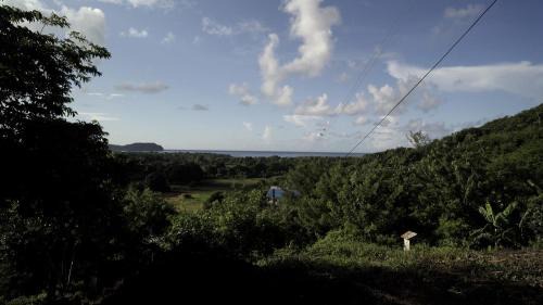 Vieux Fort Quarter House | Hilltop Cabin in Black Bay Laborie
